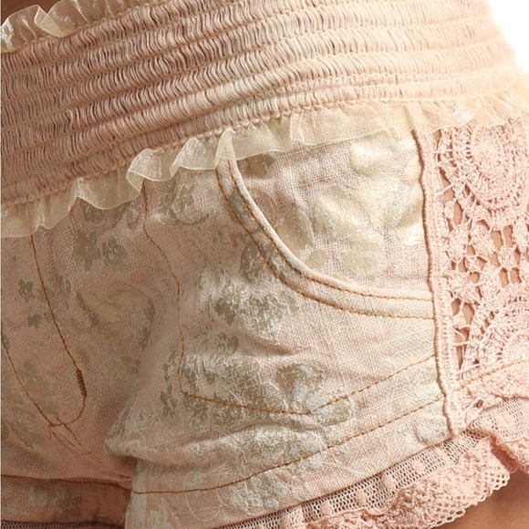 NWOT Sunday Saint Tropez Ram Short in Color Sirocco Size Small - Picture 2 of 6